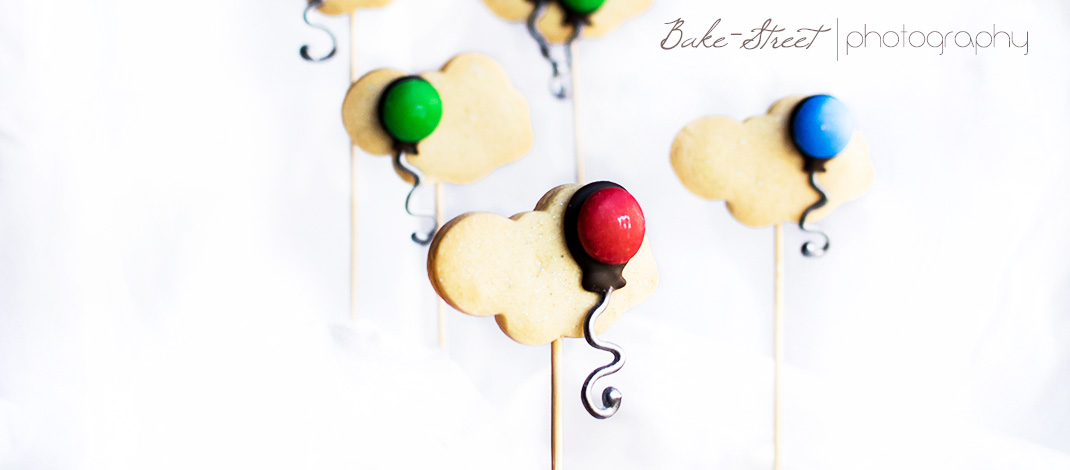 Nubes de galleta y globos de M&Ms