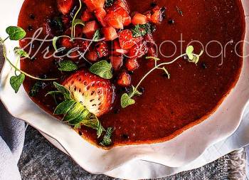 Crema de pimientos asados y fresas