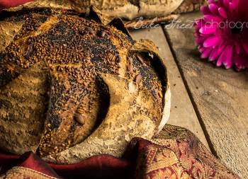 Pan de mostaza con pétalos y toffee Garam Masala for {Box of Spice}
