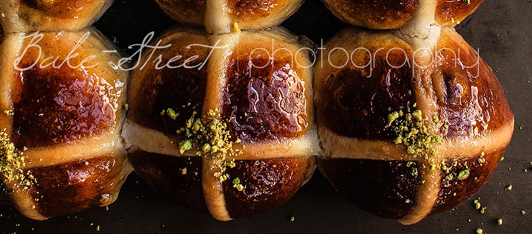 Hot Cross Buns – Panecillos de Pascua {Video receta}