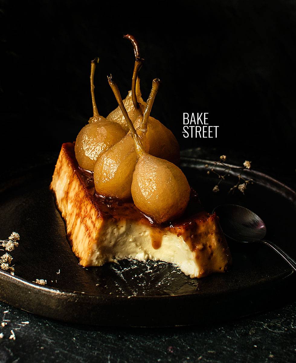Flan de mascarpone con pera en almíbar