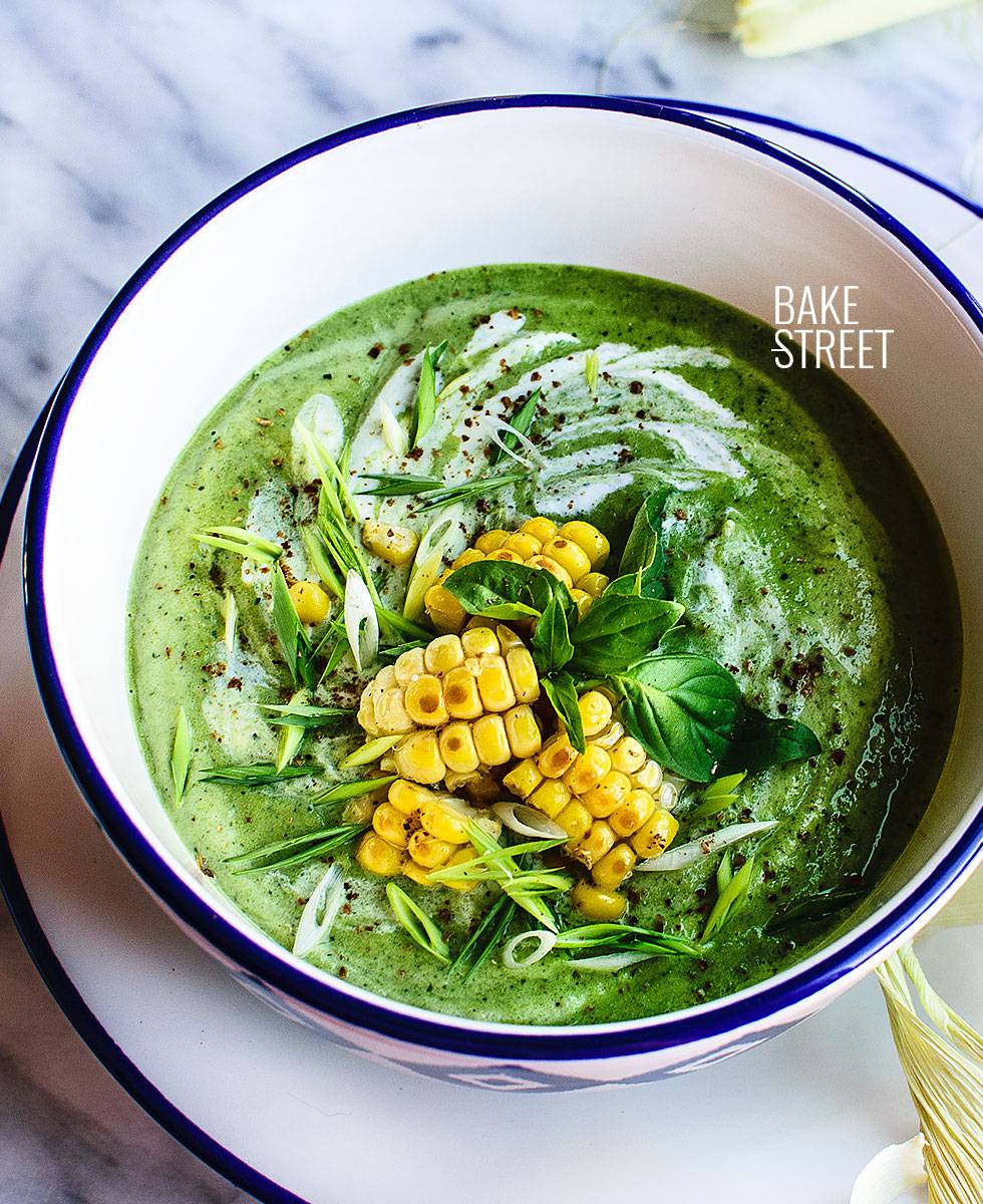 Crema de calabacín con chile y albahaca