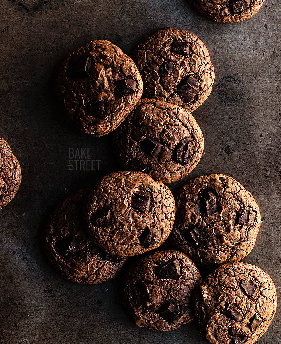 Galletas mexicanas picantes de chocolate con crema de coco 