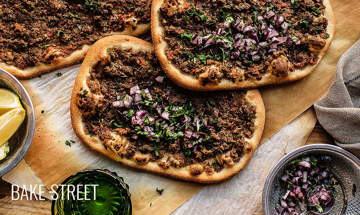 Lahmacun, flatbread stuffed