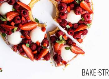 Raspberry, strawberry and almond cream tart