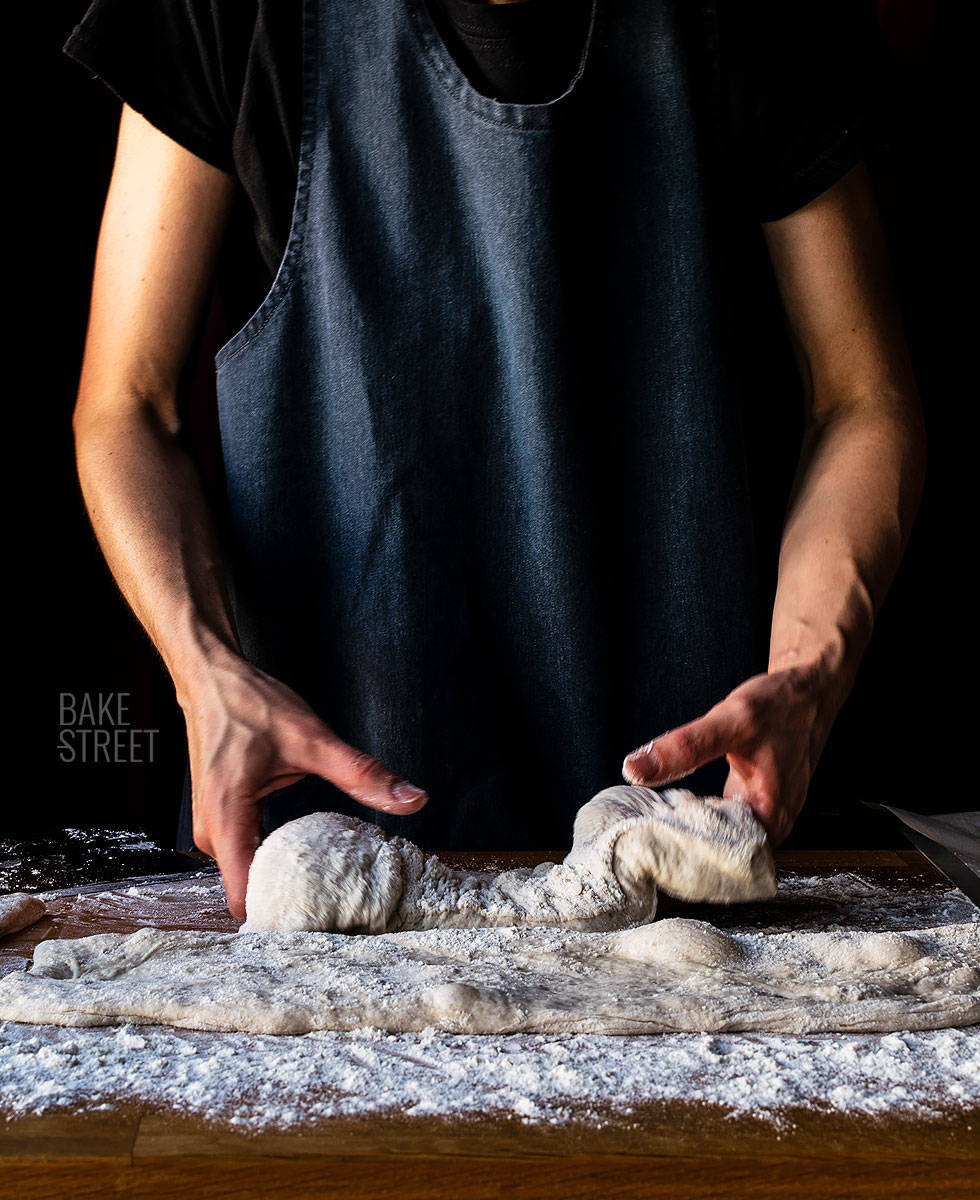 How to make Coca Bread, Catalan bread