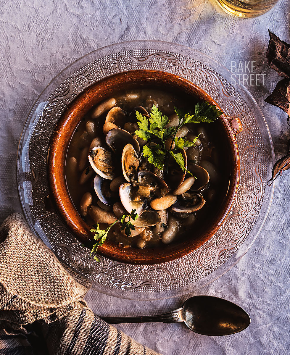 Fabes con almejas, receta asturiana - Bake-Street.com