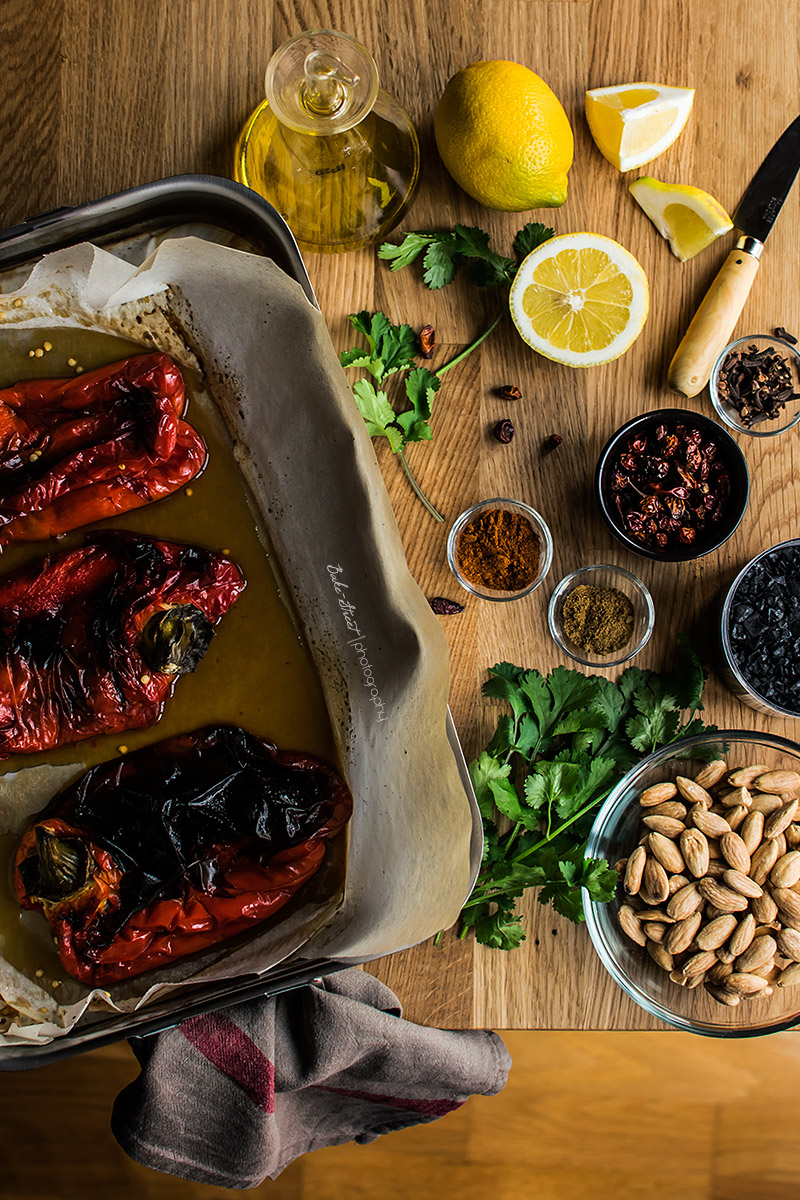 Dip de pimientos asados y almendras