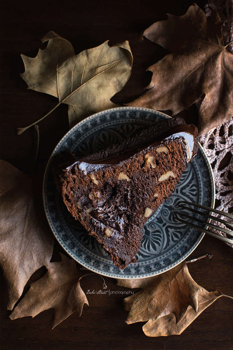 Tunnel of fudge cake