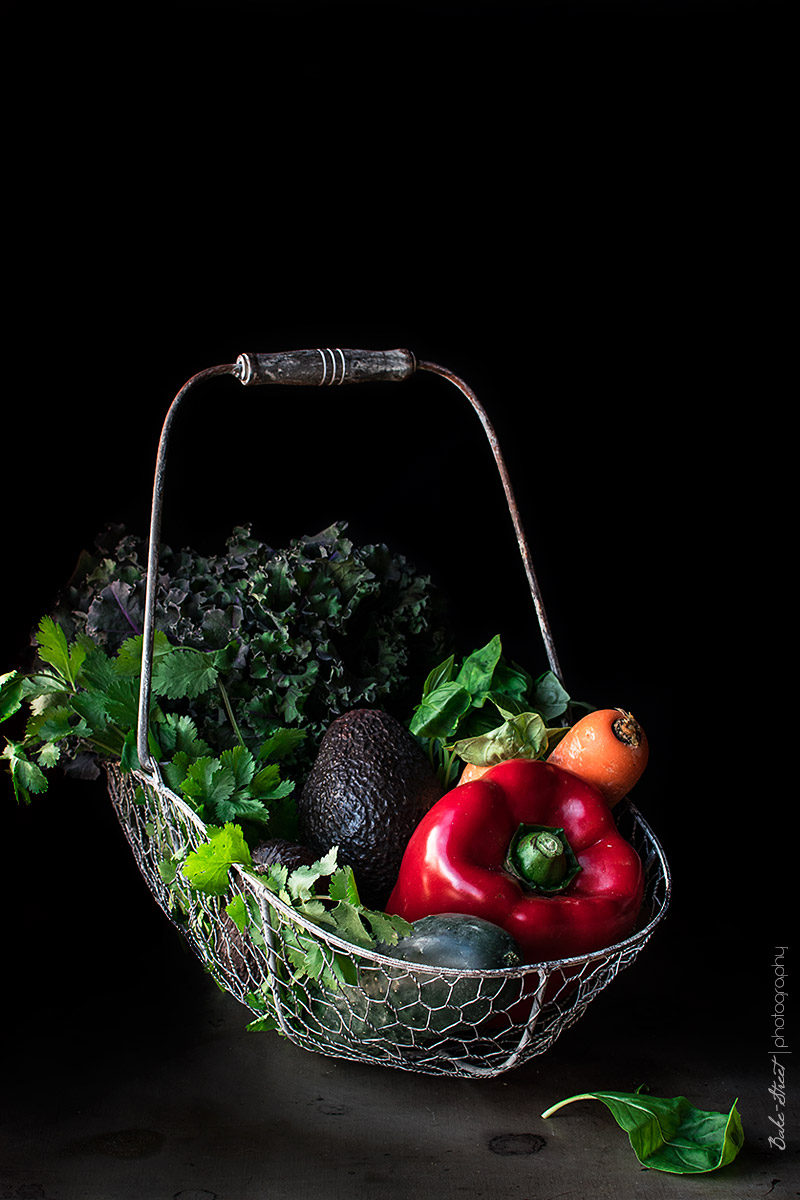 Rollos de Kale con salsa de macadamia y lima