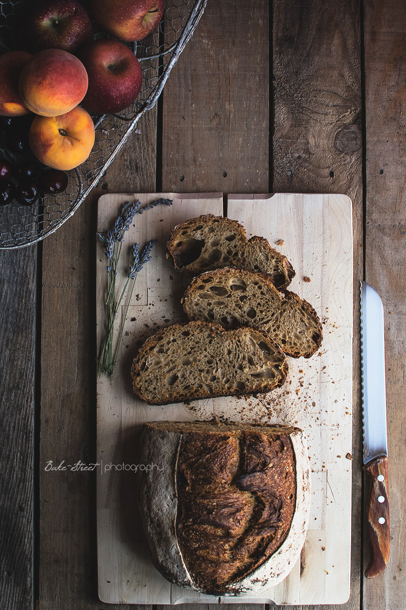 Pan de regaliz y lavanda