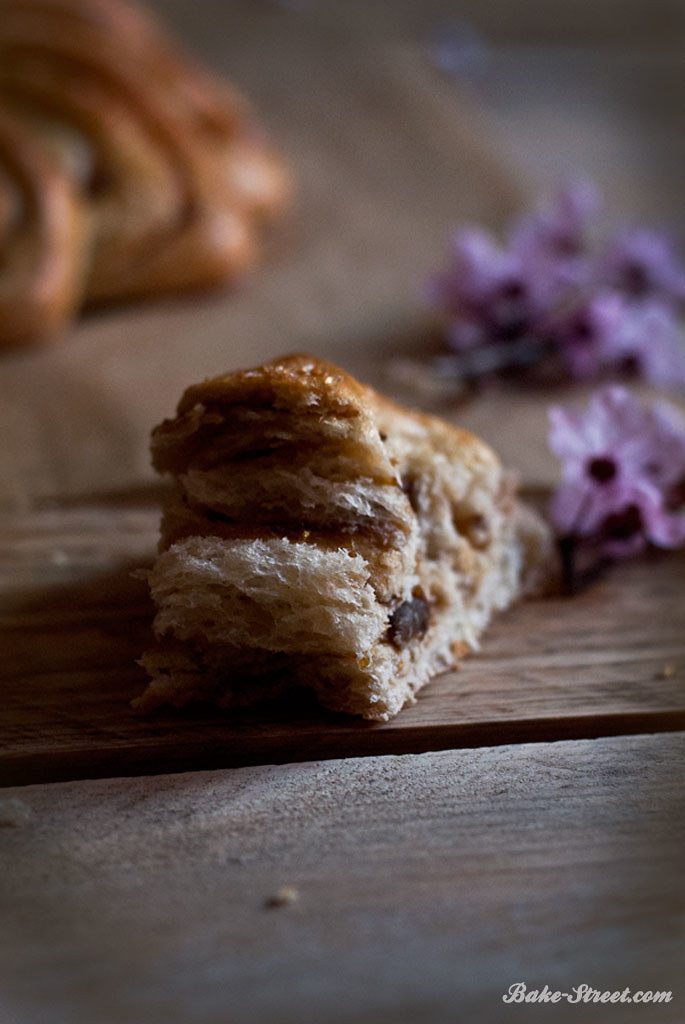 Dates & Orange Tea Ring