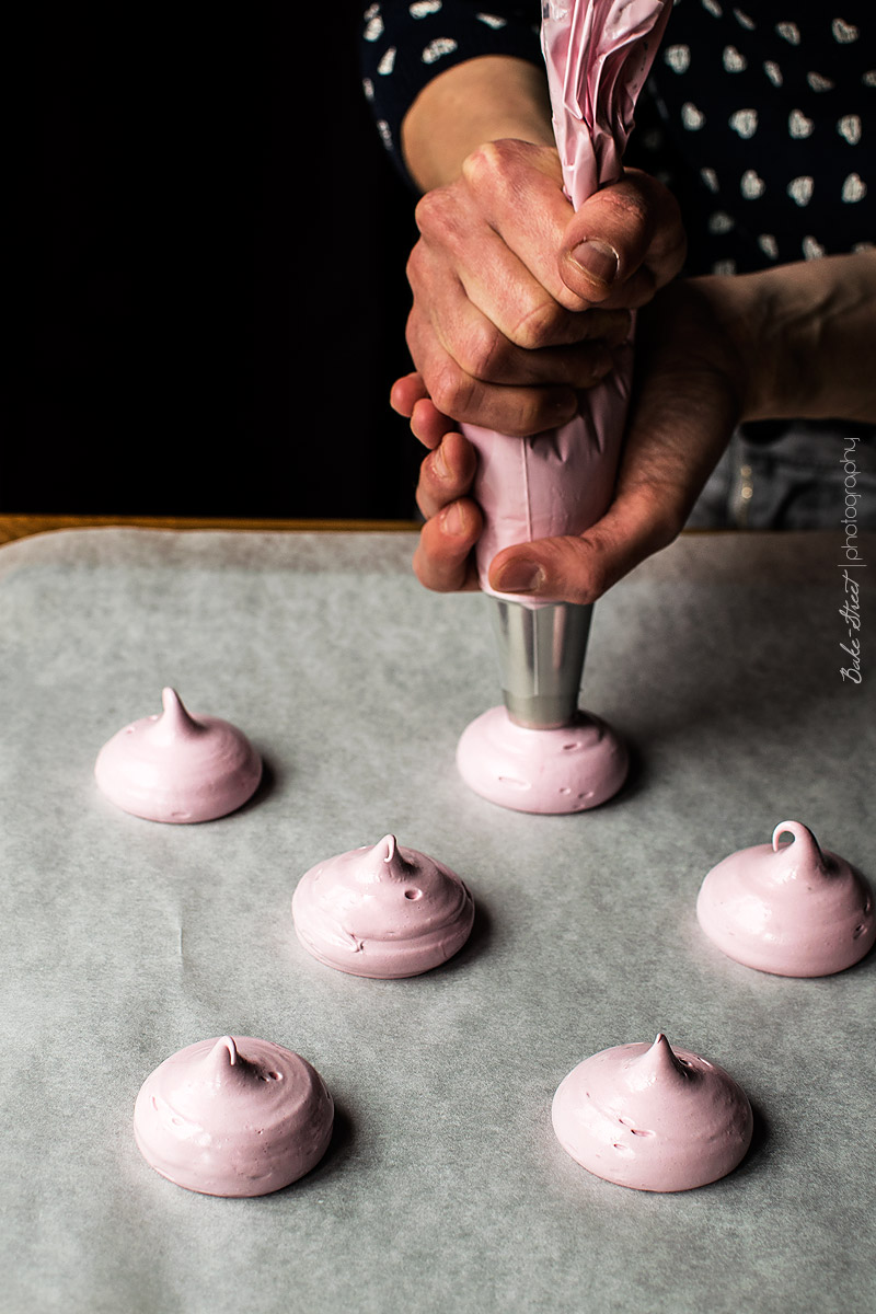 Mini Pavlovas de frutos morados